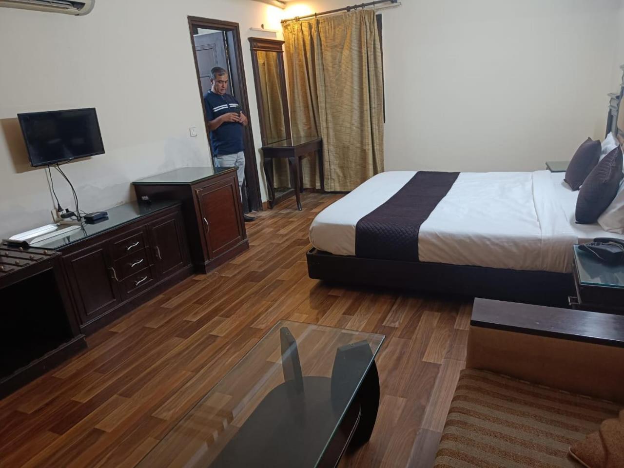 Residency Stay Inn New Delhi Exterior photo